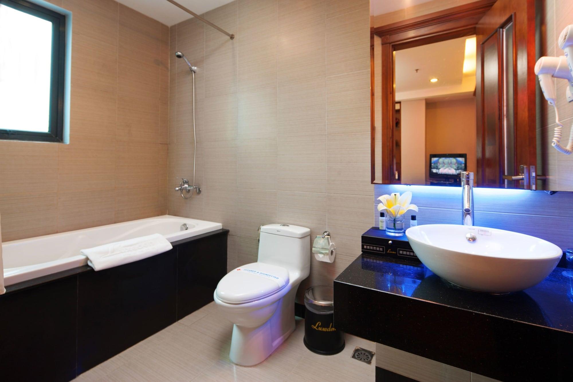 Luxeden Hotel Hanoi Exterior foto